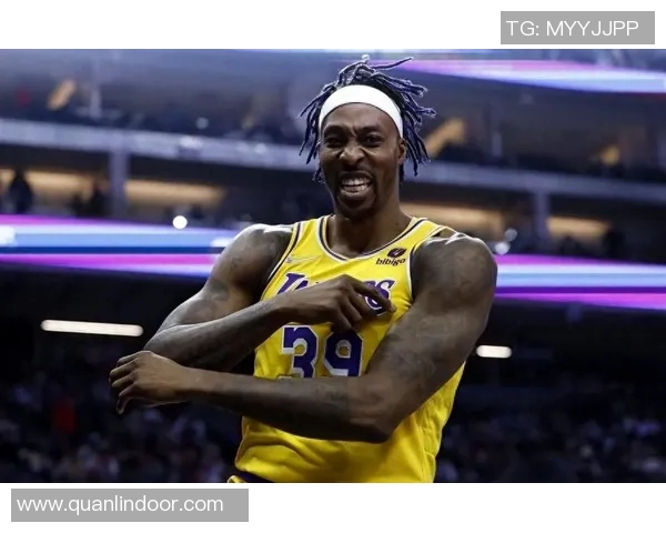 霍华德在魔术对战勇士中狂砍45分展现超强实力