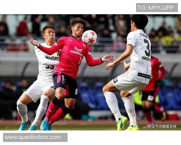 神户胜利船与大坂钢巴的激烈对决展现日本足球的魅力与激情